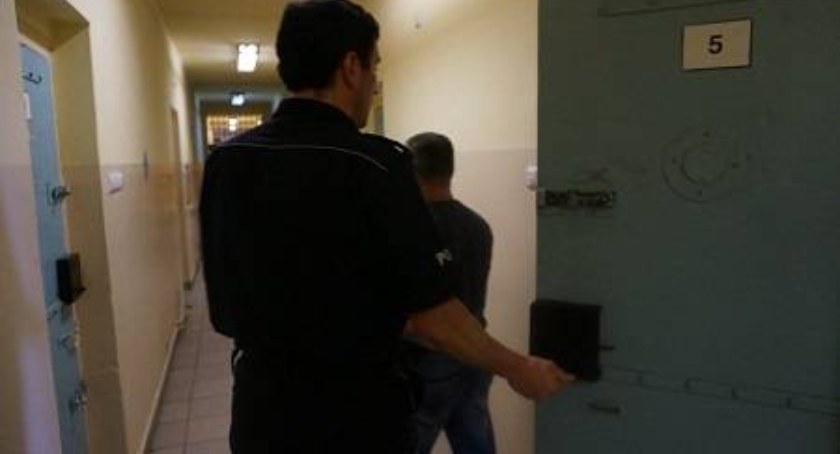 Bielszczanin znęcał się nad żoną teraz musi opuścić mieszkanie