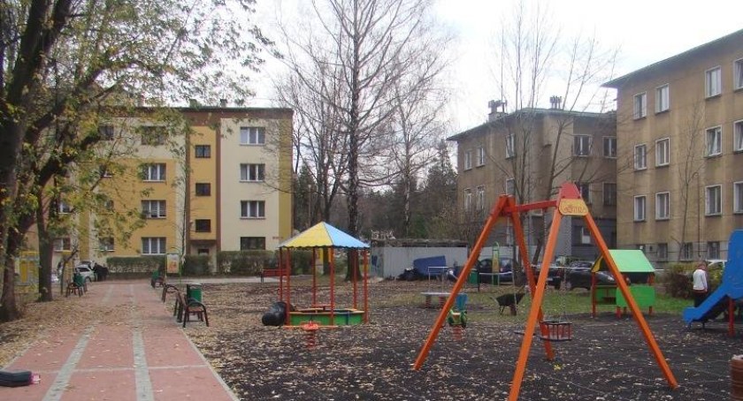 Nowy plac zabaw na os Mieszka I