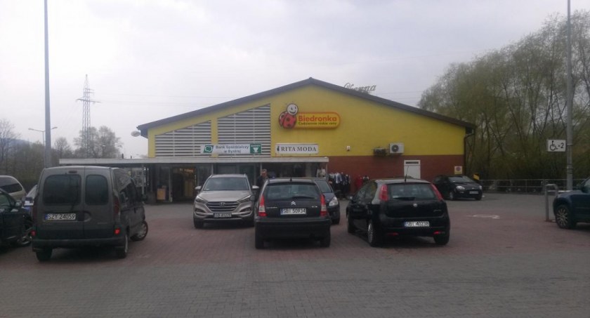 Burmistrz Czechowic Dziedzic tłumaczy się z Biedronek