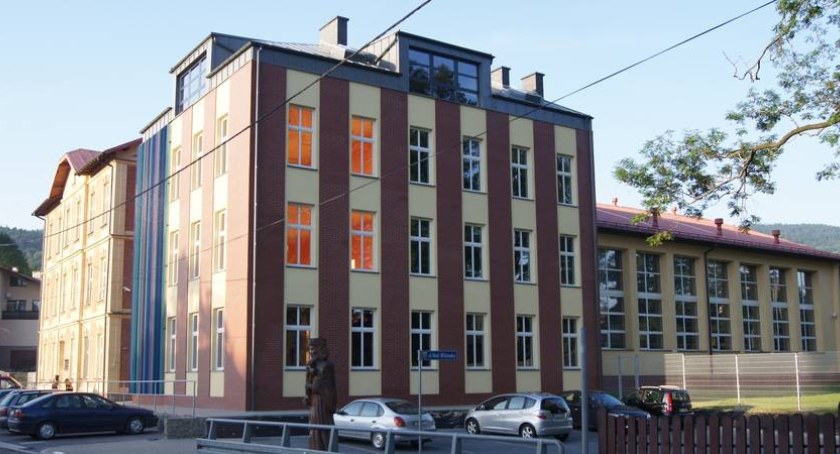 Uroczyste otwarcie nowego skrzydła szkoły Podstawowej w Wilkowicach