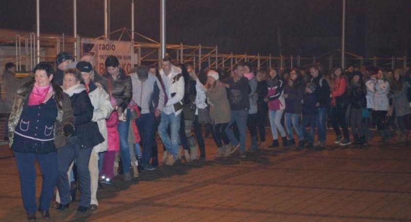 Prawie tysiąć osób bawiło się na miejskim sylwestrze w Kętach