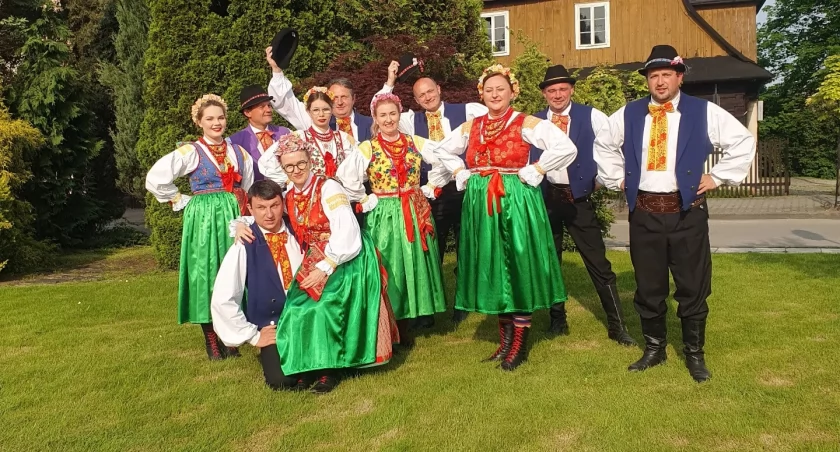 Regionalny zespół z Wilamowic w Familiadzie