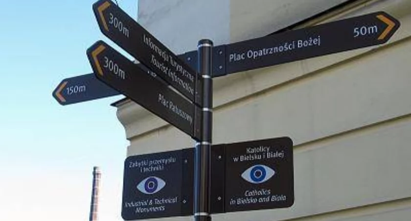 Nowe tabliczki informacyjne bielskich ulic