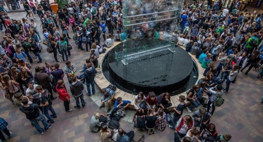 Flash Mob w Bielsku-Białej - Nadciąga inwazja Zombie 