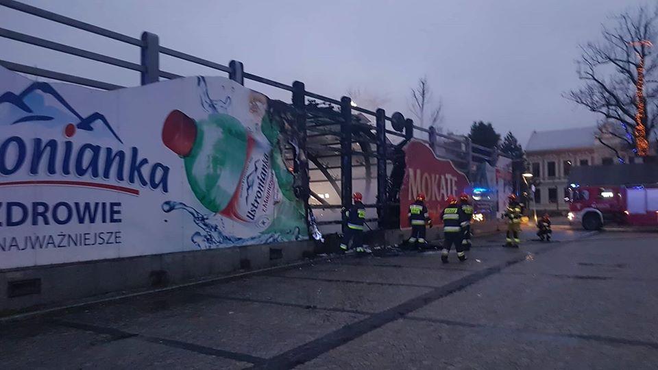 Pożar sceny na Rynku w Ustroniu