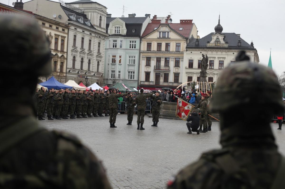 Terytorialsi złożyli dzisiaj przysięgę na cieszyńskim Rynku