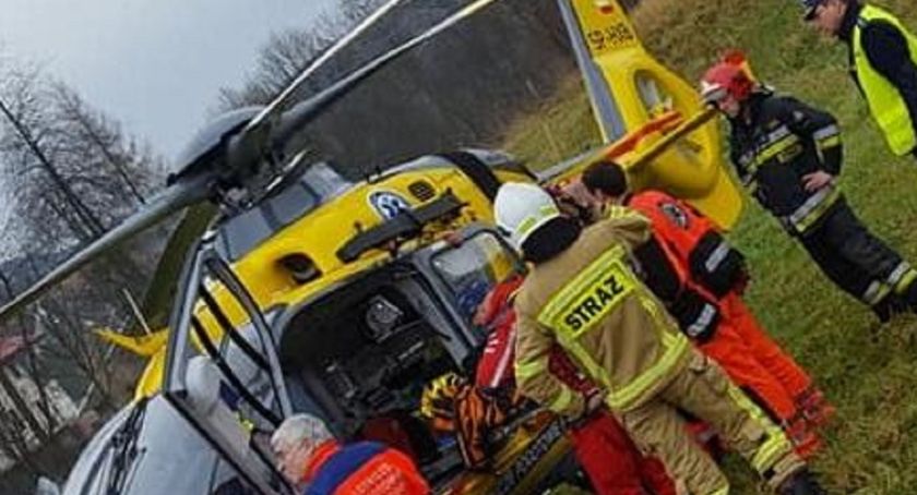 Traktor potrącił przechodnia na terenie Gminy Ślemień. Lądował śmigłowiec LPR