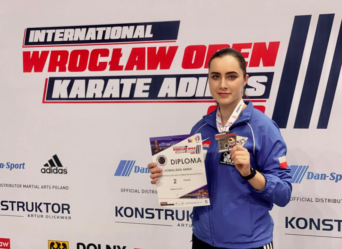 Deszcz medali bielskich karateków