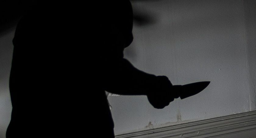 Próba zabójstwa w Wilkowicach? 18-latek ugodzony nożem