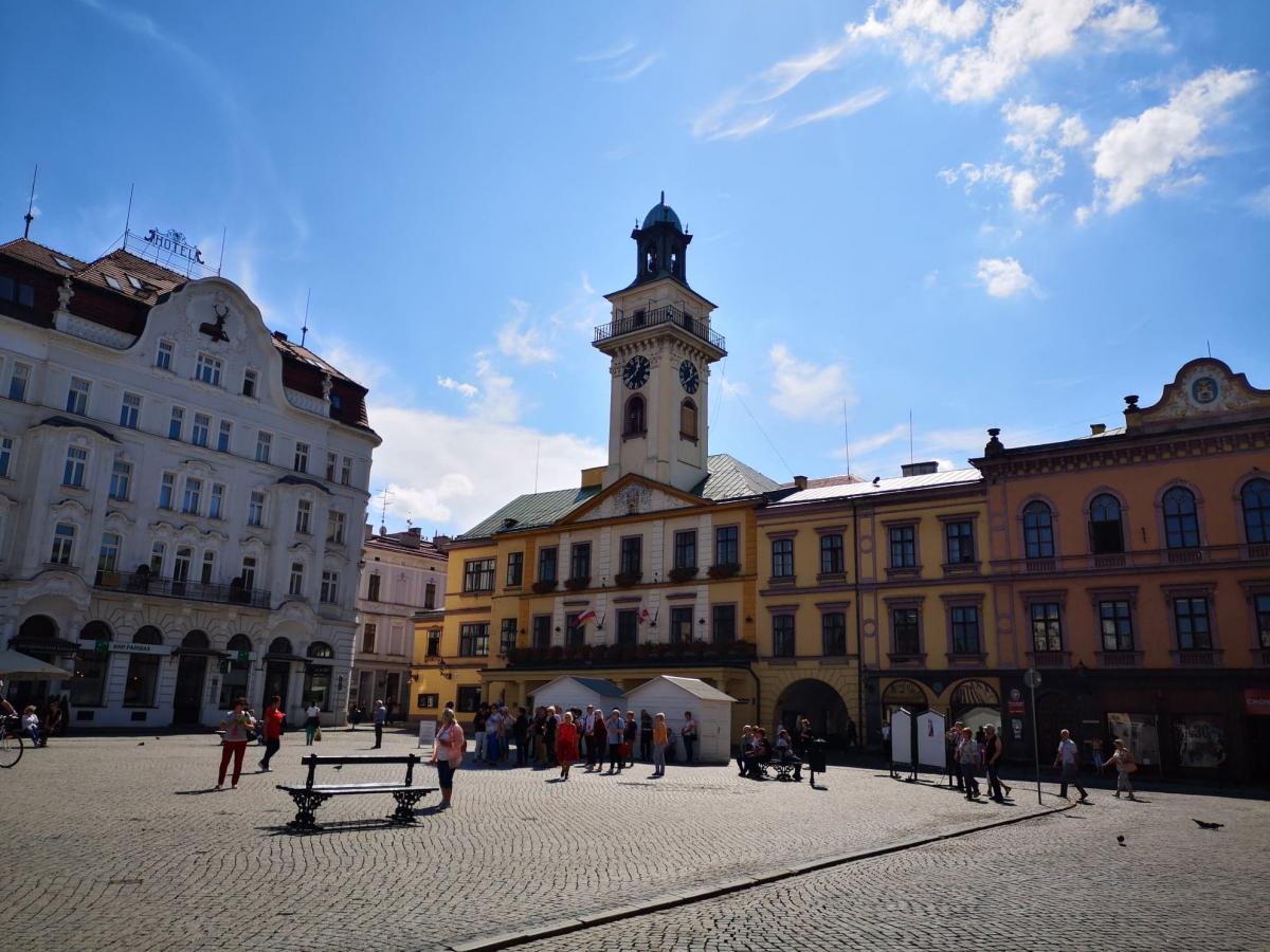 Akcja uliczna oraz koncert międzywojennych szlagierów w Cieszynie 04.10