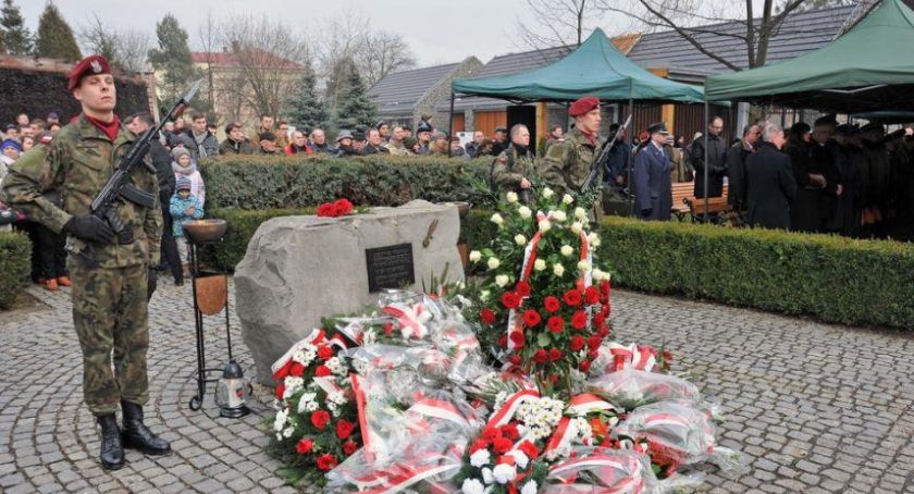 76. Rocznica Zrzutu Cichociemnych w Dębowcu