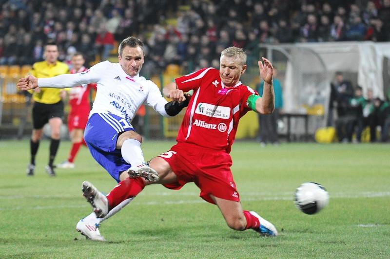 Mecz: Podbeskidzie Bielsko-Biała - Górnik Zabrze / Historia spotkań 6.11