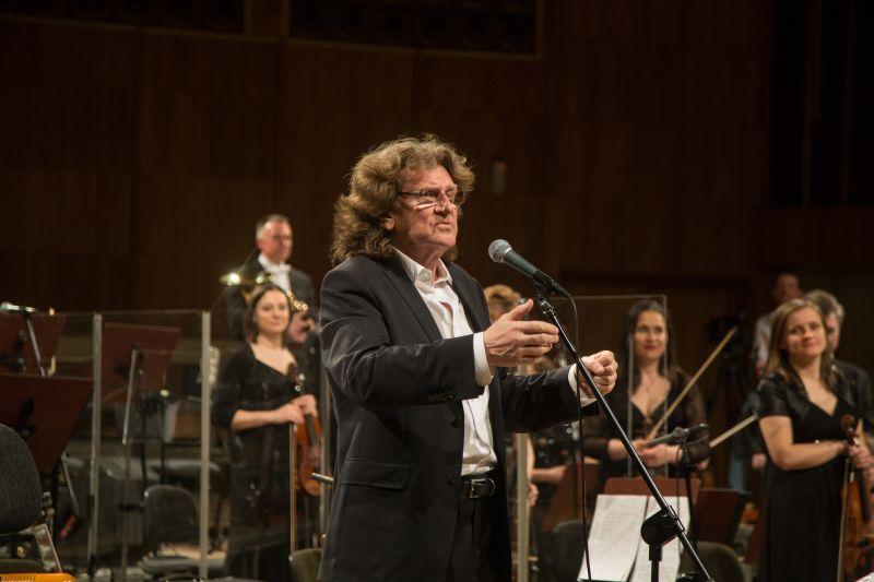 Majówka Pod Dębowcem - Zbigniew Wodecki with Mitch&Mitch Orchestra and choir