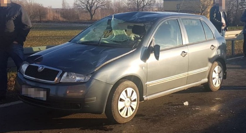 Wypadek w Kaniowie| Bryła lodu ciężko raniła kobietę 