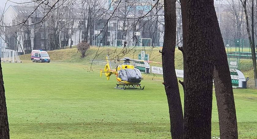 Dziecko poparzone wrzątkiem | Na boisku Rekordu lądował śmigłowiec LPR
