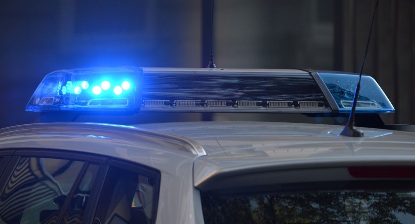 Pędził 140 km/h w terenie zabudowanym | Żywiecka Policja ruszyła w pościg (FILM)