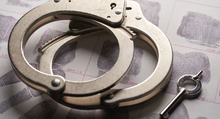 Pijana seniorka wszczęła awanturę i zaatakowała bielskich policjantów