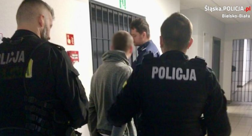 Wielokrotnie napadany 17-latek trafił do szpitala | Okazało się, że sam był poszukiwany