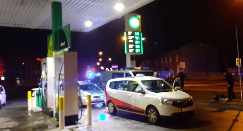 Awantura na stacji benzywnowej. Dotkliwie pobity taksówkarz z Bielska-Białej