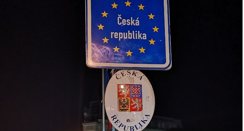 Czechy wprowadzają stan wyjątkowy | Słowacja zamyka granicę