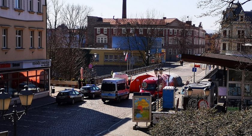 Kontrola graniczna na moście przyjaźni w Cieszynie (Foto i Video)