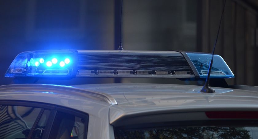 Powiedział policjantom, że ma koronawirusa, bo nie chciał iść do więzienia
