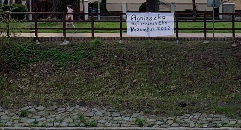 Oświadczyny przez podzieloną granicę w Cieszynie