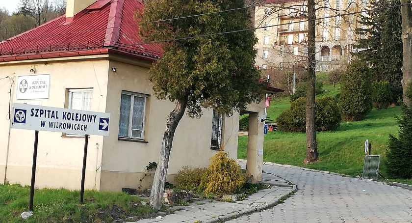 Szpital ogranicza funkcjonowanie. Koronawirus u pacjenta Szpitala Kolejowego w Wilkowicach (Aktualizacja)