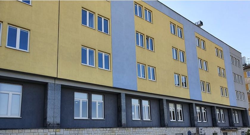Starostwo Powiatowe w Bielsku-Białej częściowo powraca do bezpośredniej obsługi mieszkańców
