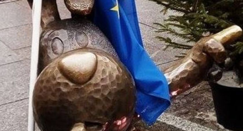 Protest na Placu Chrobrego pod hasłem 