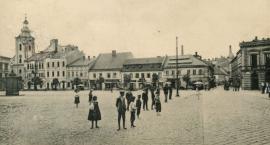 Betonoza na Placu Wojska Polskiego? Miasto odpiera zarzuty FOTO