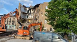 Miasto rozpoczęło wyburzanie kamienicy, mimo, że zabronił tego konserwator (Aktualizacja)