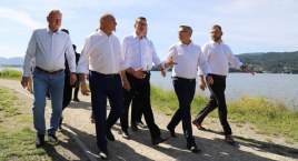 Premier Morawiecki złożył wizytę w Bielsku-Białej i Żywcu |Jezioro Żywieckie ma być turystyczną perłą Polski