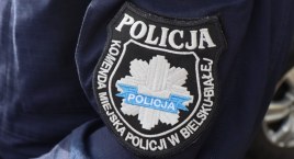 Demolka w bloku przy Sterniczej | Zakrwawiony bielszczanin zaatakował policjantów