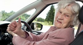 Ograniczenie uprawnień dla seniorów za kierownicą? W Unii trwają rozmowy