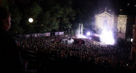 Koncert w oknie bielskiego teatru | Artyści zagrają przeboje Kory
