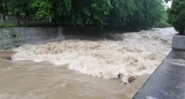 Zalane ulice w Bielsku-Białej. Straż pożarna otrzymała kilkaset zgłoszeń
