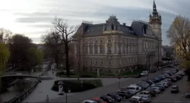 Utrudnienia w centrum miasta. Plac Ratuszowy z ogran&hellip;