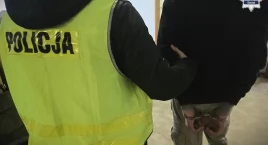 27‑latek zatrzymany po kradzieży rozbójniczej oraz groźbą użycia noża