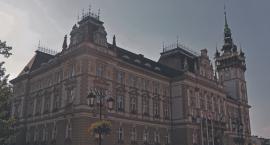 Dwa miasta.Ratusze Bielska i Białej
