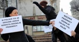 Kary bezwzględnego więzienia za gwałt na 16-latce w Pietrzykowicach