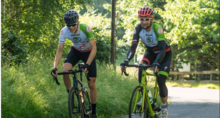Mount Everest zdobyty – na rowerach!