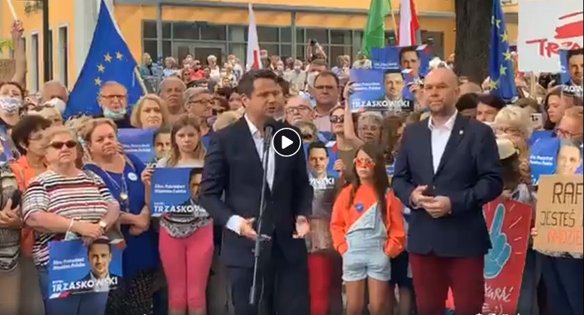 Rafał Trzaskowski w Obornikach Śląskich - FILM