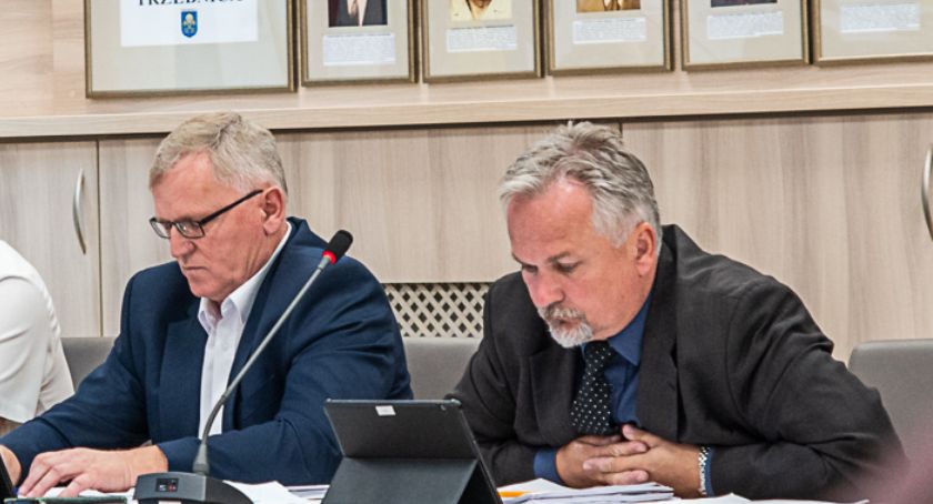 Sesyjne dyskusje. Czy doszło do niegospodarności?