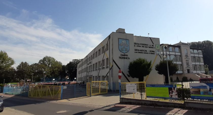 Nowe zakażenia! Przedłużone nauczanie zdalne w trzebnickiej 