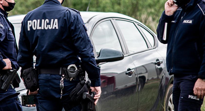 Policja w trzebnickim urzędzie gminy