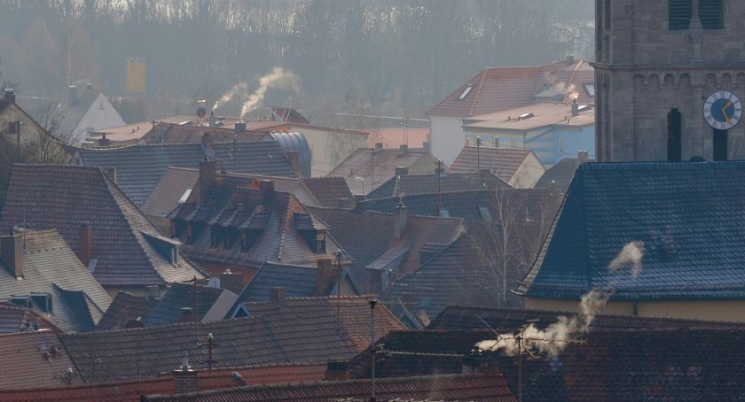 Dolny Śląsk walczy ze smogiem. Zakontraktowano już niemal 2 mld zł