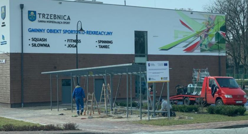 To już 3 wiata stawiana w tym miejscu