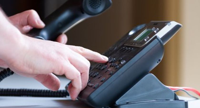  Bezpłatne dyżury telefoniczne ekspertów ZUS