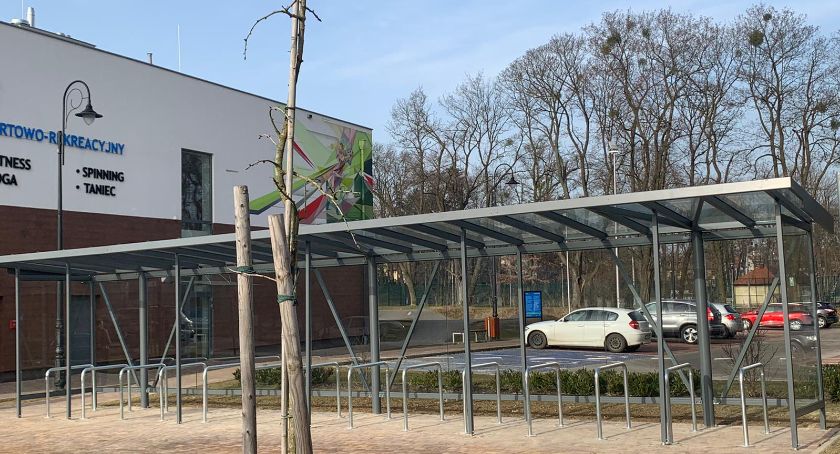 Gmina podwójnie zapłaciła za postawienie wiaty?